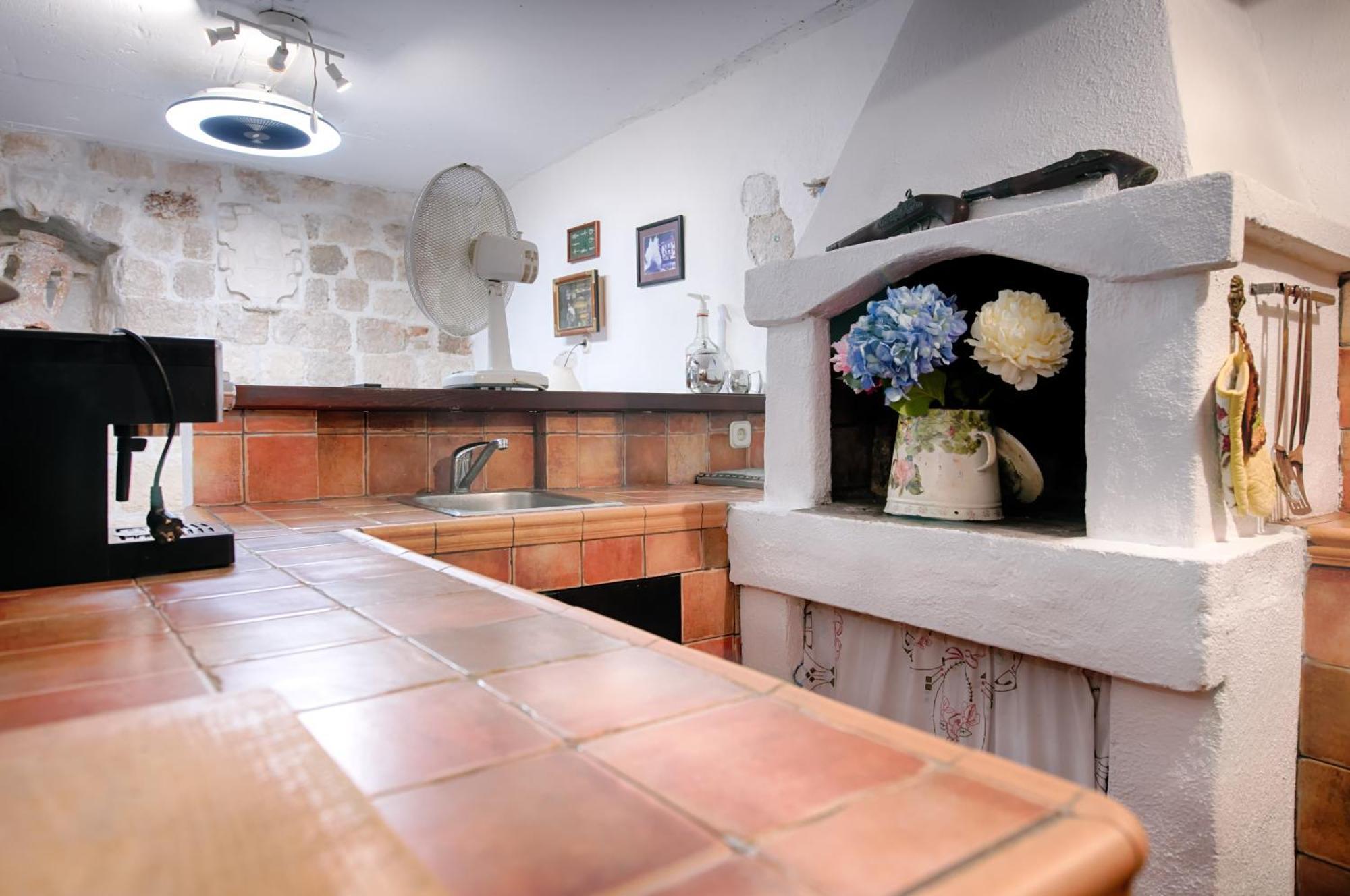 Villa Kuljis Komiža Extérieur photo