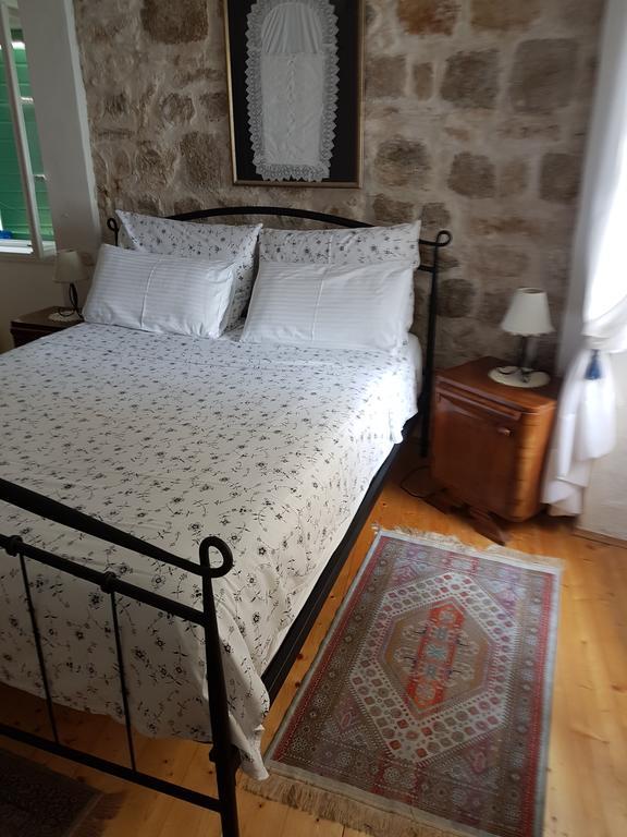 Villa Kuljis Komiža Extérieur photo