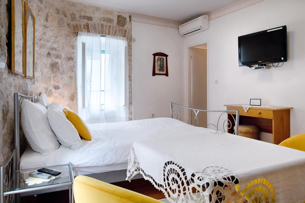 Villa Kuljis Komiža Extérieur photo